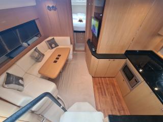 Cabin Cruiser PRINCESS V42