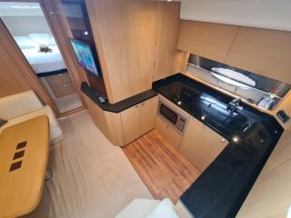 Cabin Cruiser PRINCESS V42